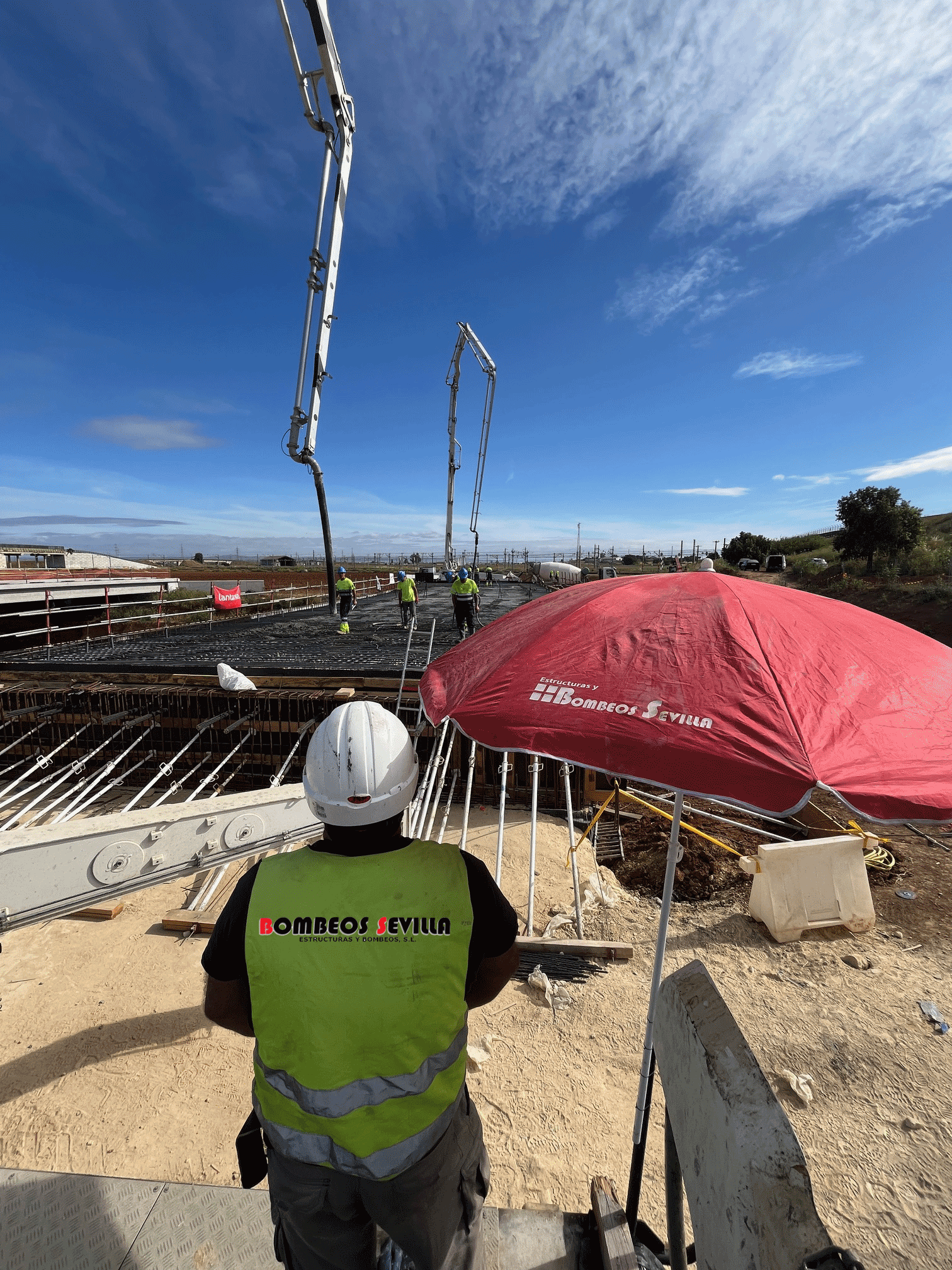 Estructuras y Bombeos, S.L. personas hablando