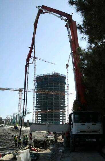 Estructuras y Bombeos, S.L. camiones de hormigón